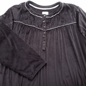 Aria Collection Long Sleeve Nightgown Size 3X 22W-24W Soft Black Velour